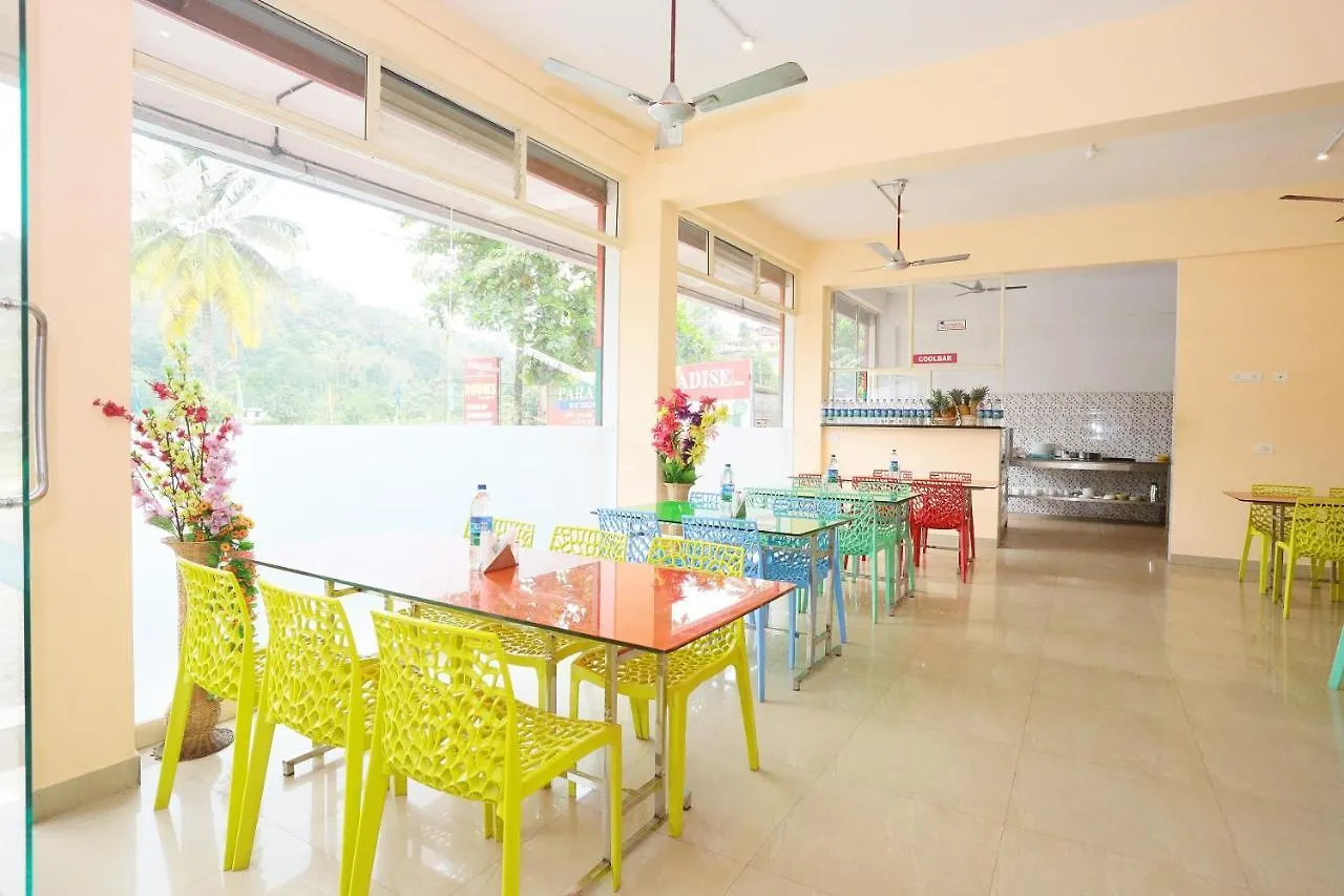 Hotel Oyo 23756 Munnar Paradise, Irumupalam Chillithodu